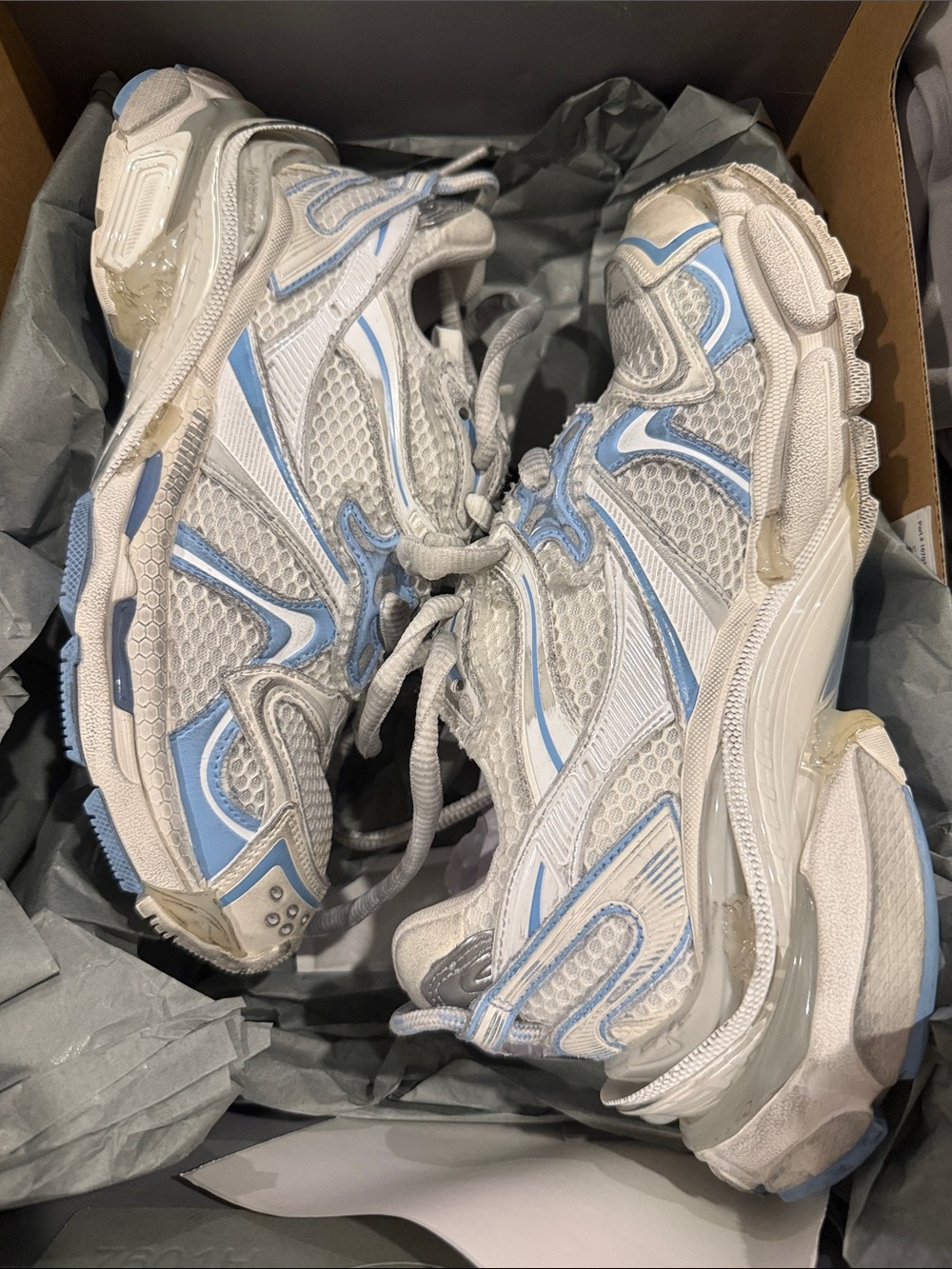 Balenciaga NEW in box Runner 2.0 Sneakers white/ cream/ pastel blue 38 - Picture 6 of 14